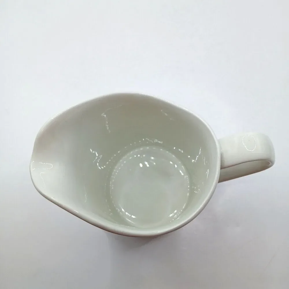 Vtg Beatrix Potter 10 Oz Cream Pitcher Peter Rabbit Wedgwood & Barlaston Etruria